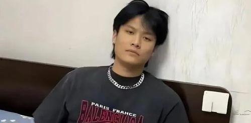 吃瓜三个男网红是谁,揭秘“吃瓜三巨头”网红背后的故事” 第1张 吃瓜三个男网红是谁,揭秘“吃瓜三巨头”网红背后的故事” 第1张